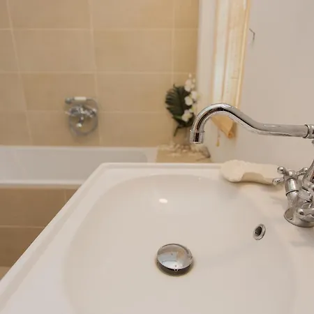 Captain's Račišće