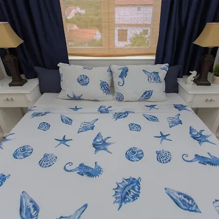 Apartment Captain's *