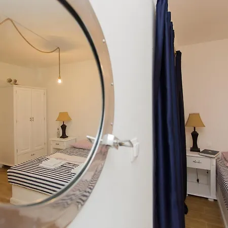 Captain's * Račišće