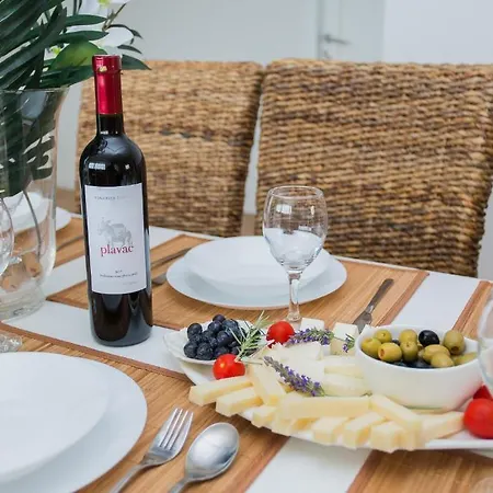 Captain's Račišće