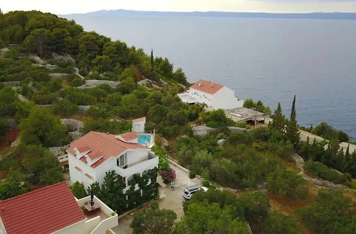 Captain's Διαμέρισμα Račišće