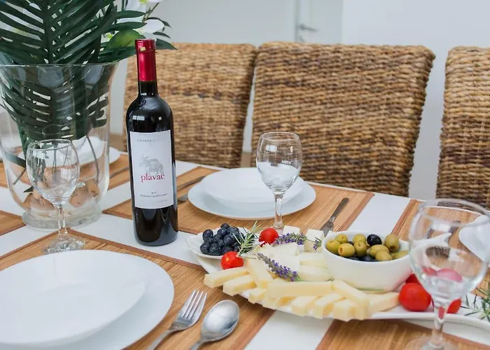 Captain's Račišće