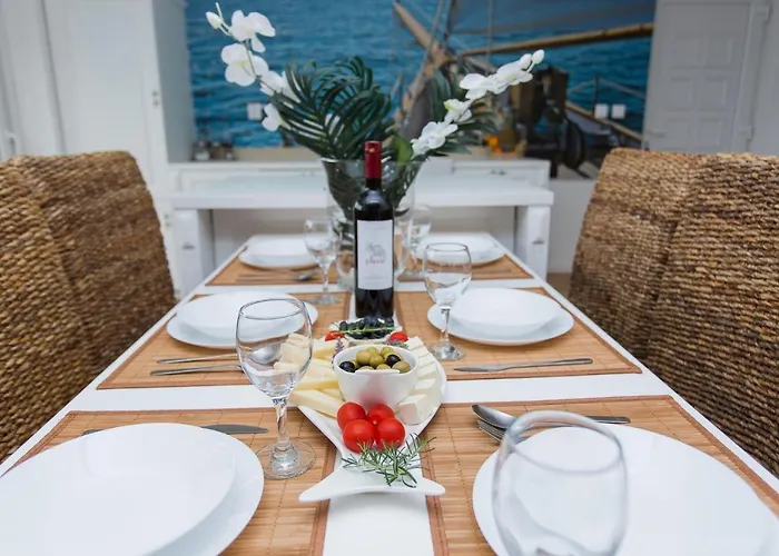 Captain's * Račišće